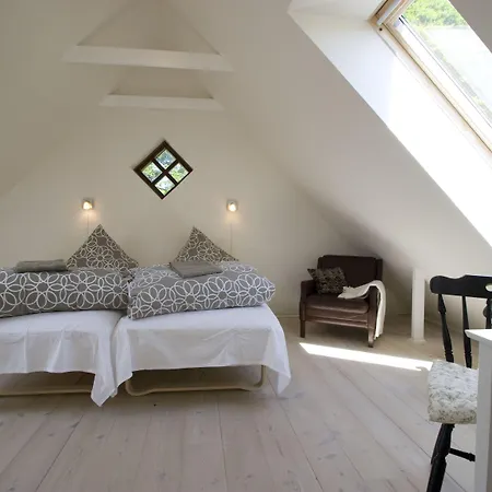 Munkebjerg Bed and breakfast 3*